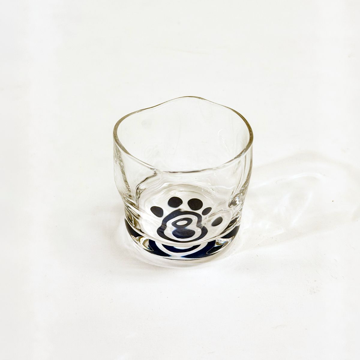 “Aderia” Najimi nikuQ Cat’s Paw Glass side close view