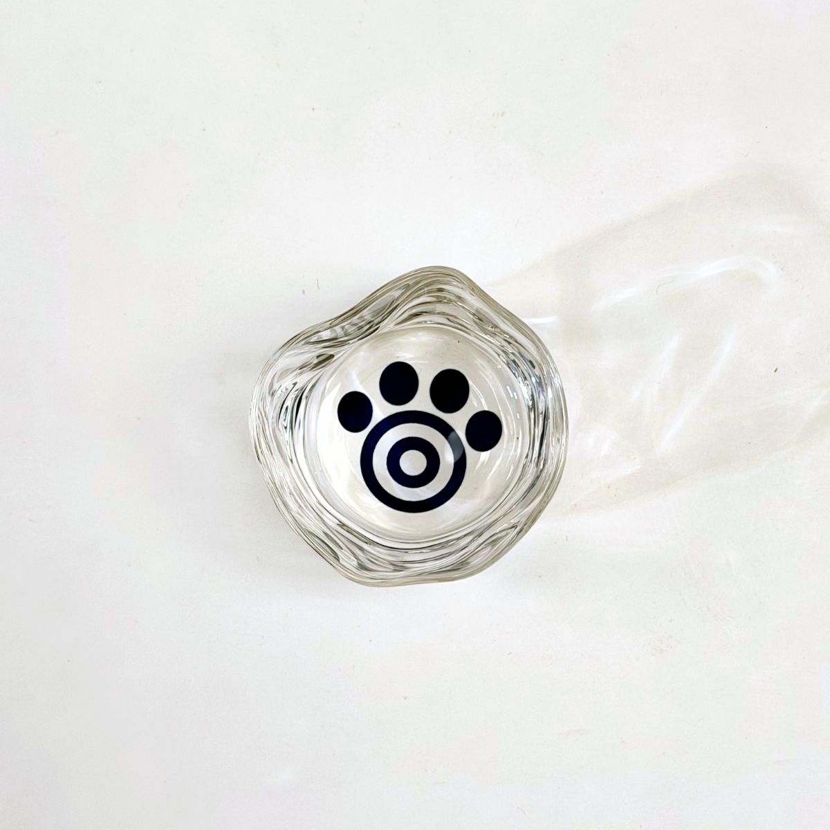 “Aderia” Najimi nikuQ Cat’s Paw Glass top view