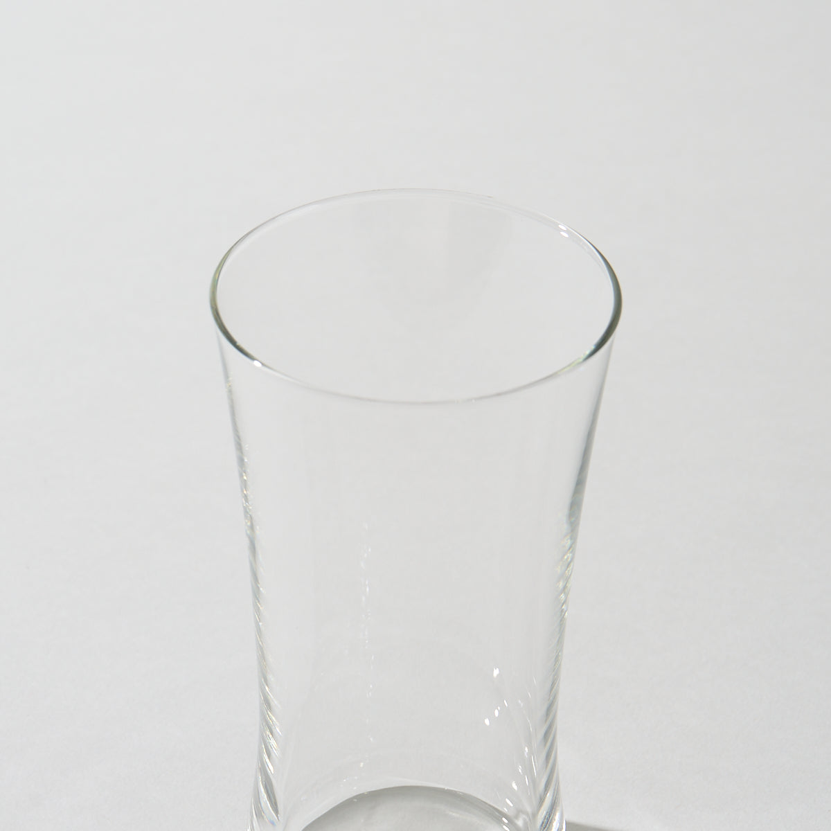 “Aderia” Craft Beer Master Glass Exhilarate, upward angled close view