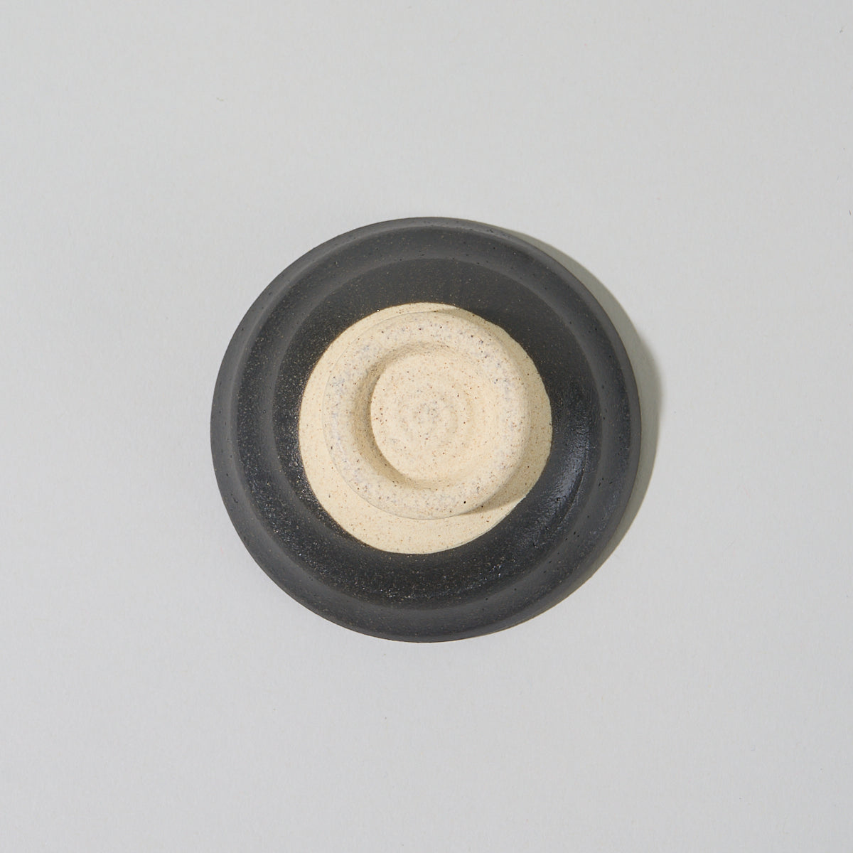 Sorisakazuki Cup With Black Swirl, bottom view