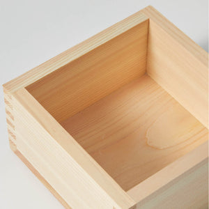 Hinoki Masu Large, upward angled close view