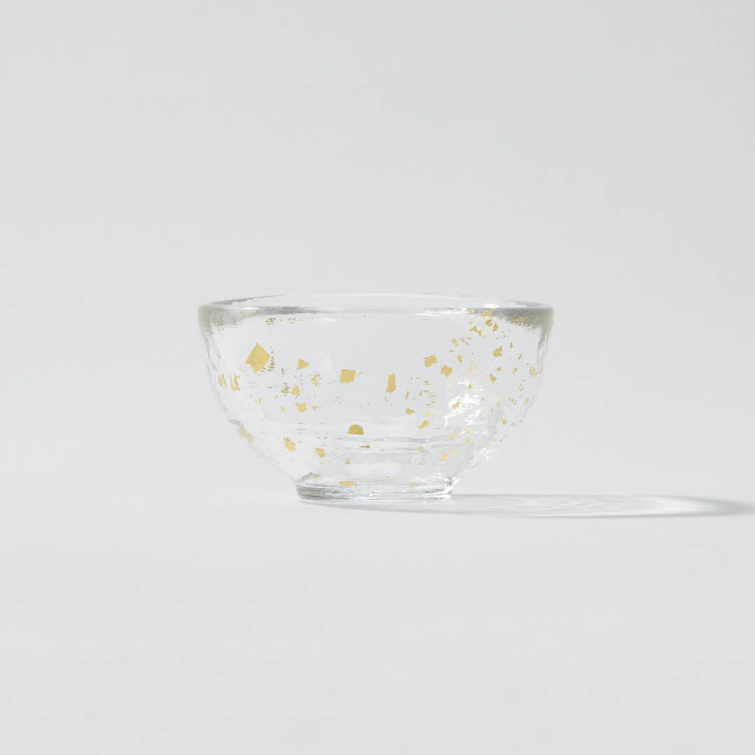 “Nishiki” Gold Flake Guinomi Glass (Clear), side view