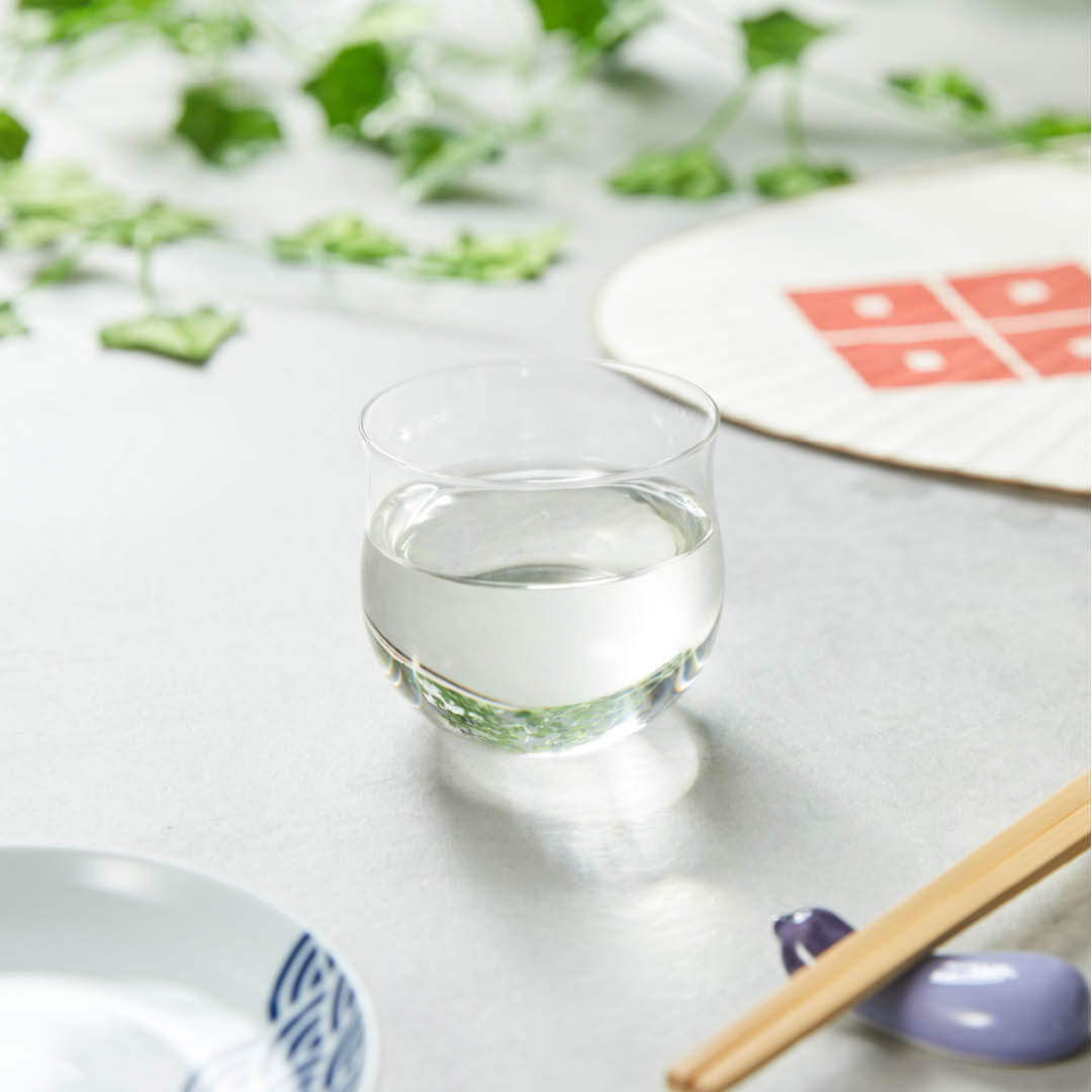 Ultra Thin Round Glass, on a table